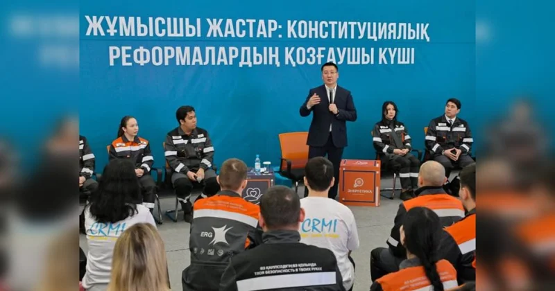 Молодежь Аксу обсудила проект новой Конституции и будущее региона