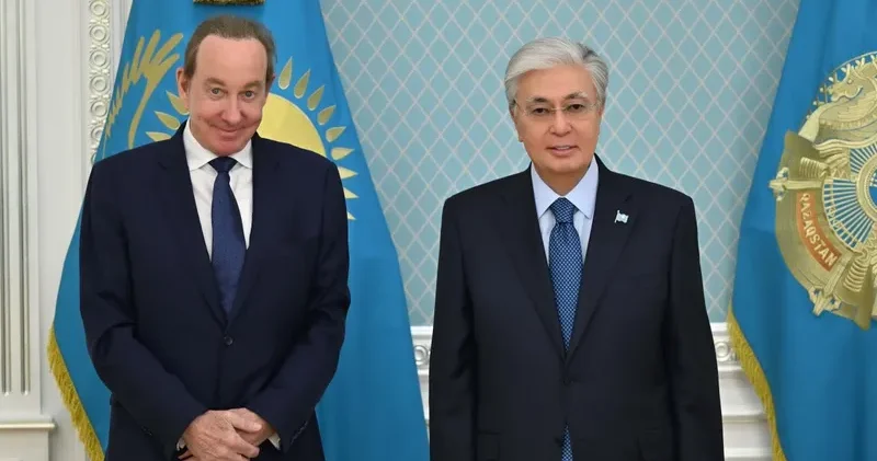 Президент Air Astana компаниясының бас атқарушы директоры Питер Фостерді қабылдады