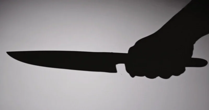 С ножом на родных