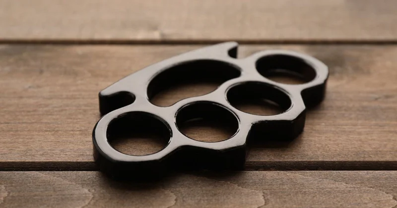 Атырау тұрғыны Ақтау әуежайына кастет алып өтпек болды