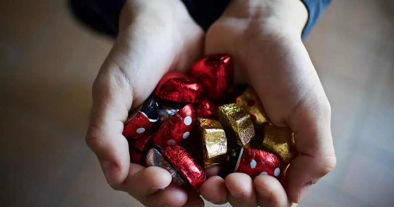 Кәмпиттің ішінен жәндік шықты: Қостанай тұрғыны сотқа жүгінді