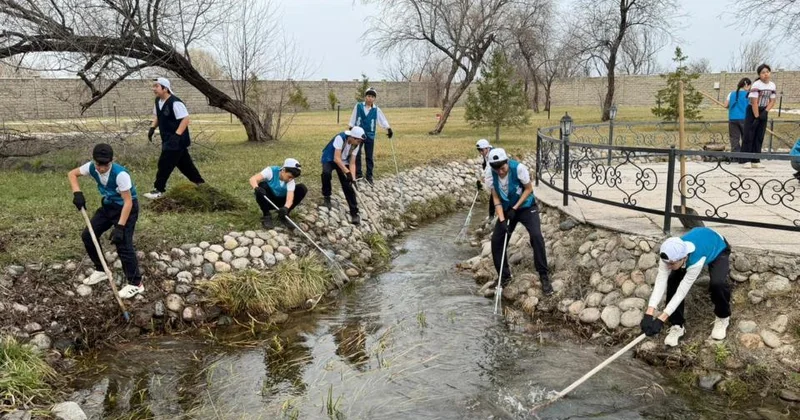 Таза Қазақстан : более полумиллиона человек приняли участие в экоакциях