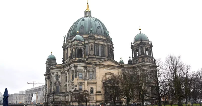 Виктор Орбан Украинадағы қақтығыс Еуропаны банкротқа ұшыратады деп мәлімдеді