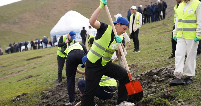 Мөлдір бұлақ экологиялық акция: Су ресурстары және ирригация министрлігі Болашақтың қайнары бастамасын көтерді