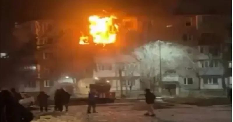 Пятеро полицейских и трое жителей пострадали при хлопке газа в Шахтинске