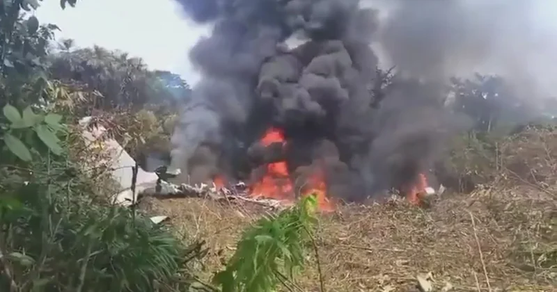 В Колумбии разбился военный самолёт, на борту было больше ста человек