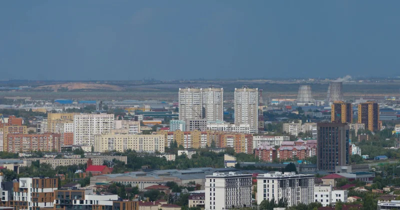 Астана тұрғындары жағымсыз иіске шағымданды коммуналдық қызметкерлер тексеру жүргізді