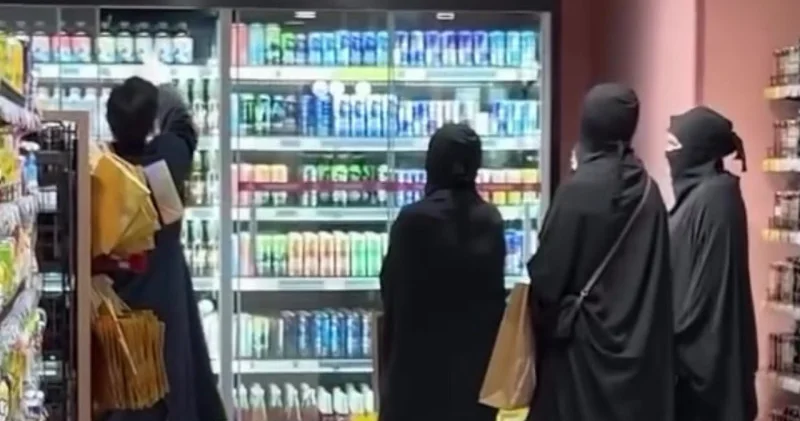 Алматыдағы паранджа киген гаремі бар видео полициядағы тексерумен аяқталды