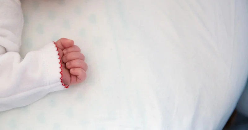 Ақтөбедегі дәрігерлер жаңа туған нәрестеге бірегей ота жасады