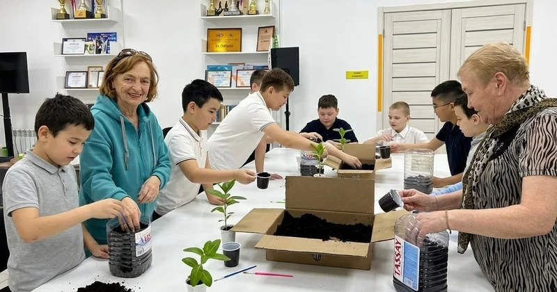 Рудныйда пластик қалдықтарға екінші өмір сыйлаған экологиялық шеберлік сабағы өтті