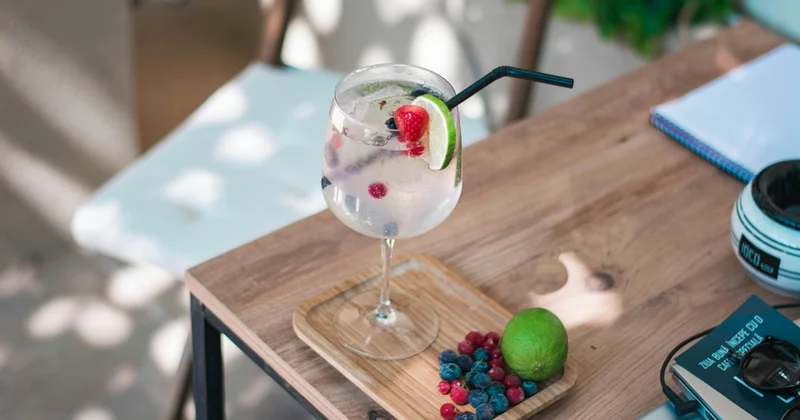 Мамандар аптап ыстықта ішуге болмайтын сусындарды атады