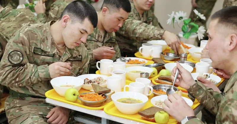 Әскерге барып келген жастарға оқуға грант табысталды