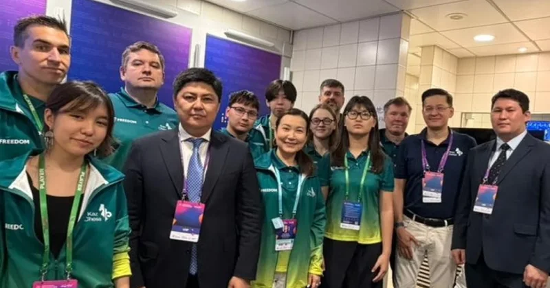 Алуа Нурман и Кумар Тюлюпов завоевали серебро на командном чемпионате мира по рапиду