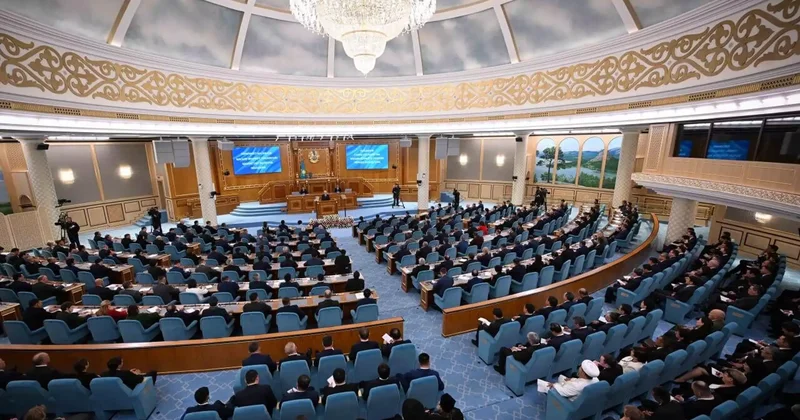 Қос палаталы парламенттің соңғы отырысы өтеді
