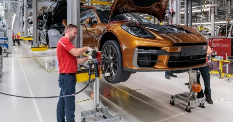 Porsche планирует провести сокращение штата сотрудников