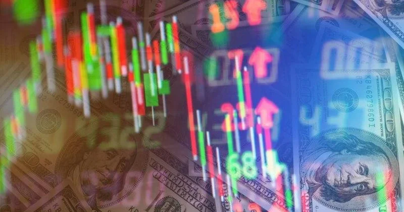 Қазақстанда доллар бағамы шарықтайды: жыл соңына дейін 495 теңгеге жетуі мүмкін