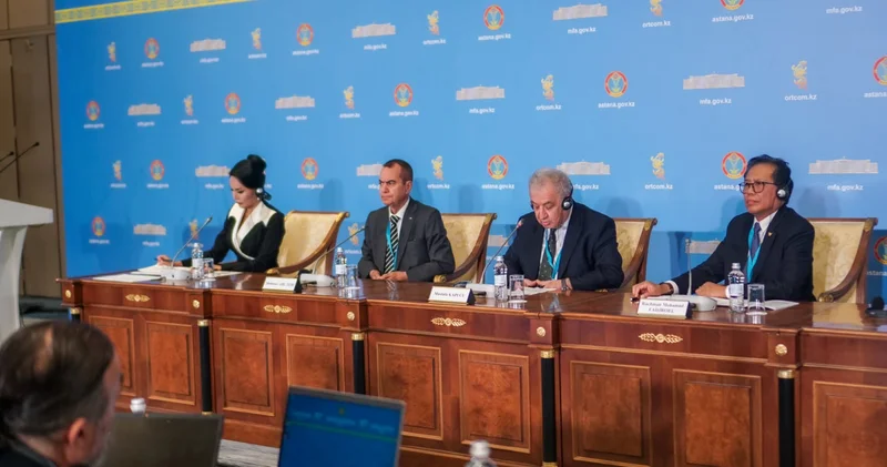 Шетелдік дипломаттар Қазақстандағы сайлаудың халықаралық стандарттарға сай өтіп жатқанын атап өтті