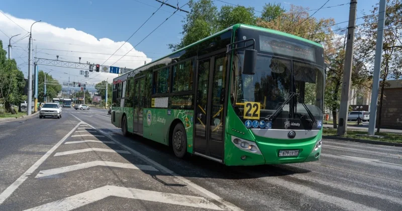 Оплатившим 23 августа проезд в общественном транспорте Алматы вернут деньги