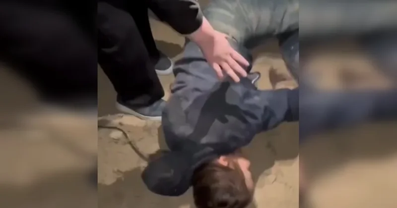 Дарига, прекрати! : в Мангистау школьницы избивали сверстниц до крови