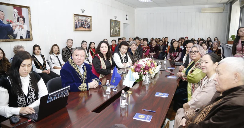 Атамұра үздік баспа