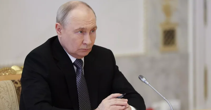 Ресей қараша айында Украина бойынша үшжақты келіссөздерді қайта бастауға дайын
