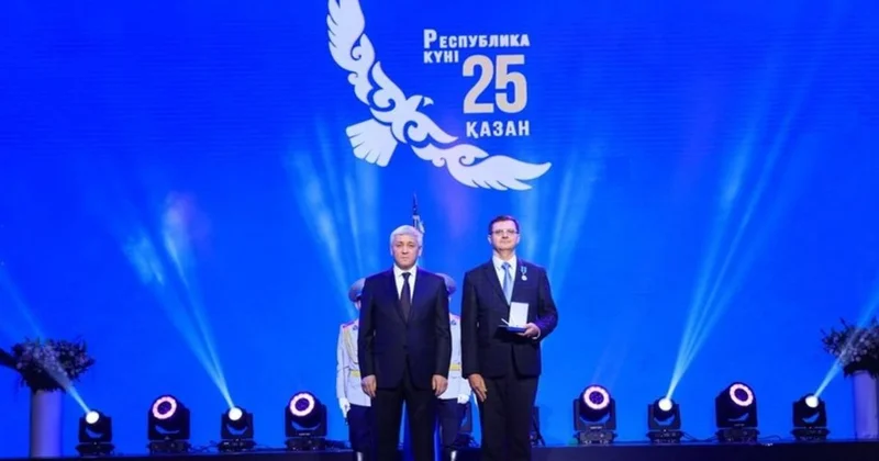Ветеранов труда, шахтеров, аграриев, врачей и учителей Карагандинской области наградили ко Дню Республики