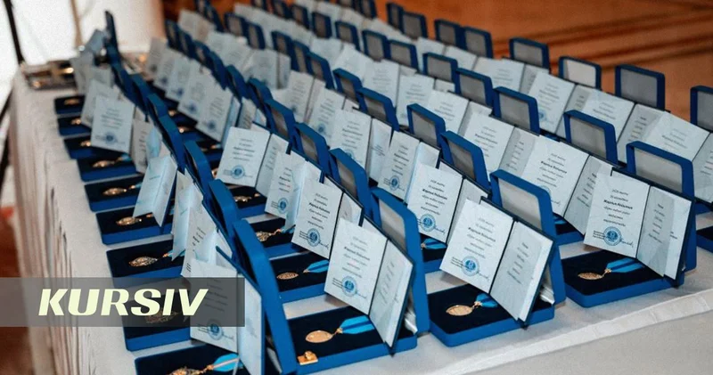 Токаев вручил награды деятелям культуры и медиасферы