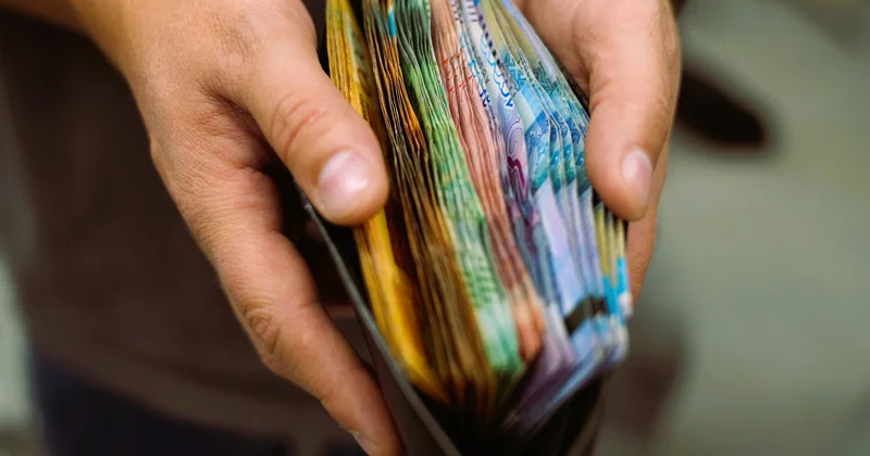 Қанша қазақстандық 1,5 миллион теңгеден көп алады