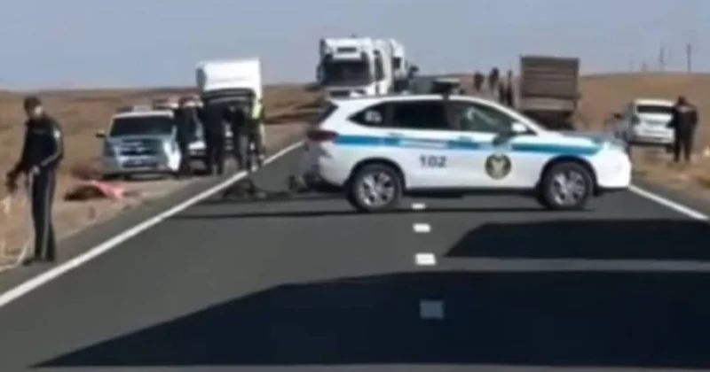 ​Атырау Ақтөбе жолында мотокөлік жүргізушісі Газельмен соқтығысып, қаза тапты