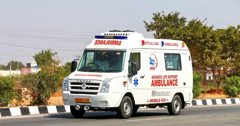 В Индии девочка выполнила 100 приседаний по требованию педагога и умерла