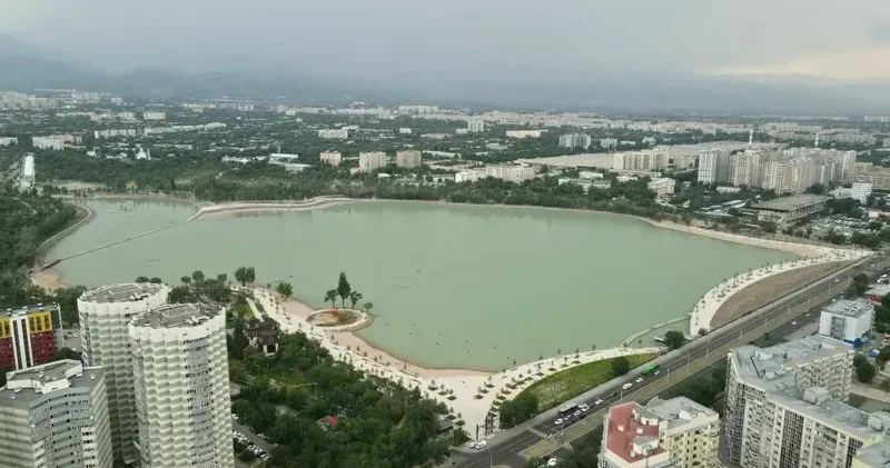 Алматыда Сайран көліндегі понтон көпірлер неге алынып тасталды әкімдік түсініктемесі