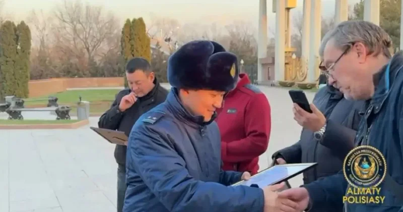 Алматыда тәртіпті он жүргізуші марапатталды