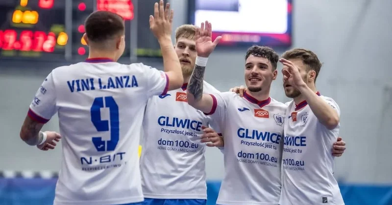 Поездка заняла 25 часов : в европейском клубе рассказали о сложностях из за матча ЛЧ в Казахстане