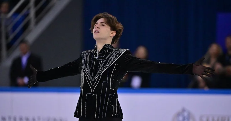 Мәнерлеп сырғанаушы Михаил Шайдоров Гран при финалға өтті