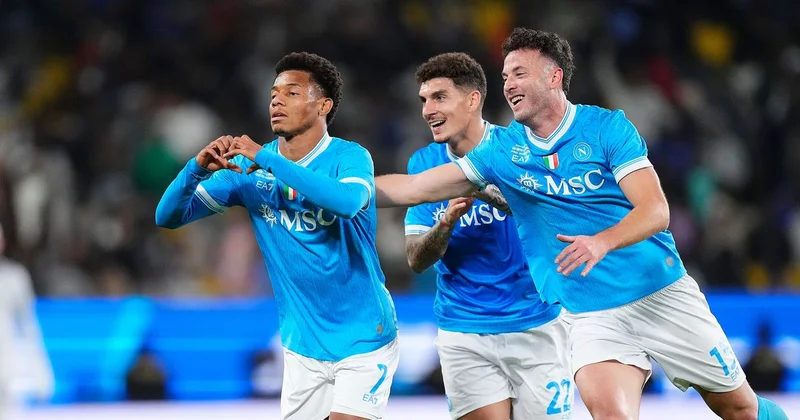 Наполи в третий раз выиграл Суперкубок Италии по футболу