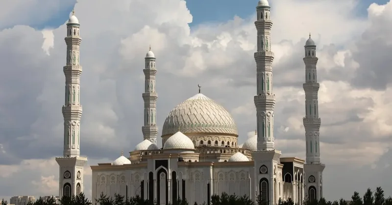 Хижра бойынша Ережеп айы басталды. Бұл айда ораза ұстау міндет пе