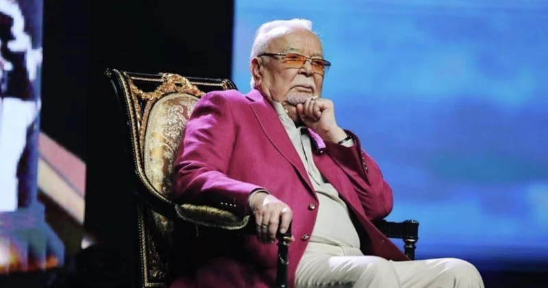 Қазақ өлген адамды шығарып салудан мықты : Асанәлі Әшімовтің жеке жазбалары тарап кетті