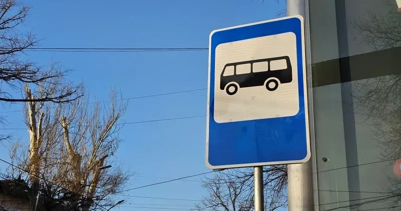 Астанада жол апатына ұшыраған автобус: екі аяғынан айырылған қыздың қазіргі жағдайы қандай