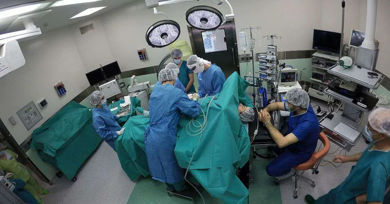 Два донора помогли двенадцати казахстанцам