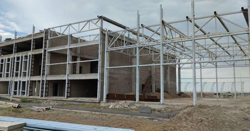 Под контролем долгострой