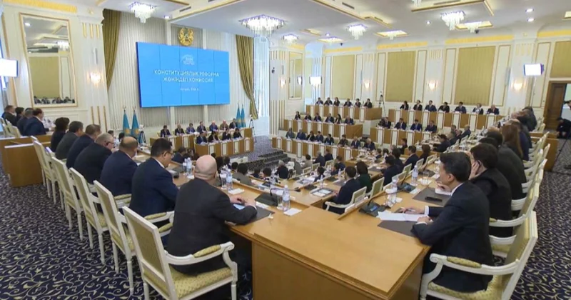 Э. Азимова: Конституциялық комиссияның алдында айрықша миссия тұр