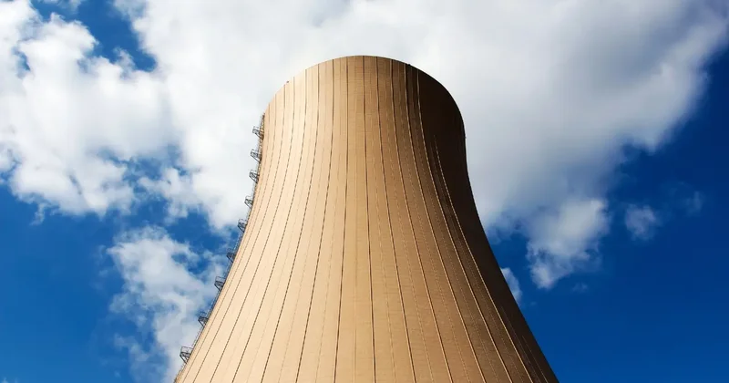 Оператору "Фукусимы" пришлось заглушить ядерный реактор, впервые запущенный после аварии 2011 года