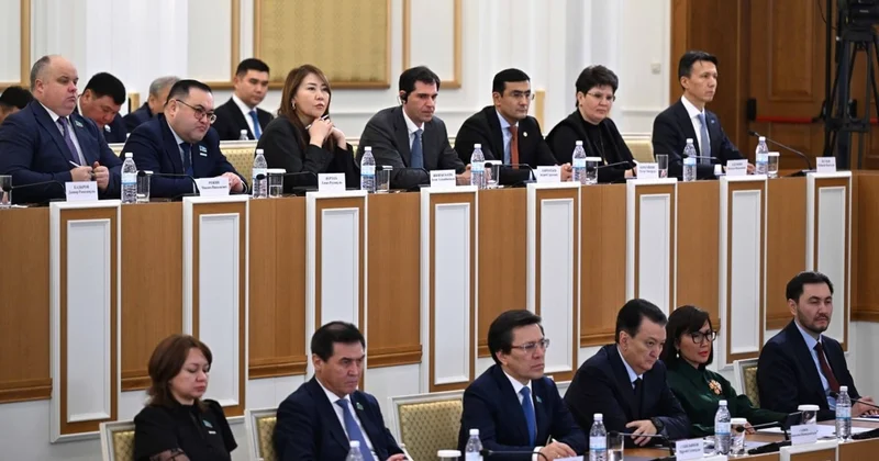 Құрылтай депутаттығына үміткер азаматтың жасы нешеде болу керек