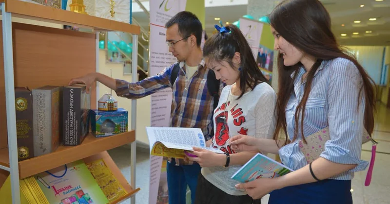 Кітап қорын толықтыруда нені ескеру керек?