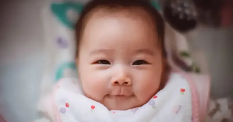 "Невостребованные женщины", кризис холостяков и налог на презервативы как Китай загнал себя в демографический кризис