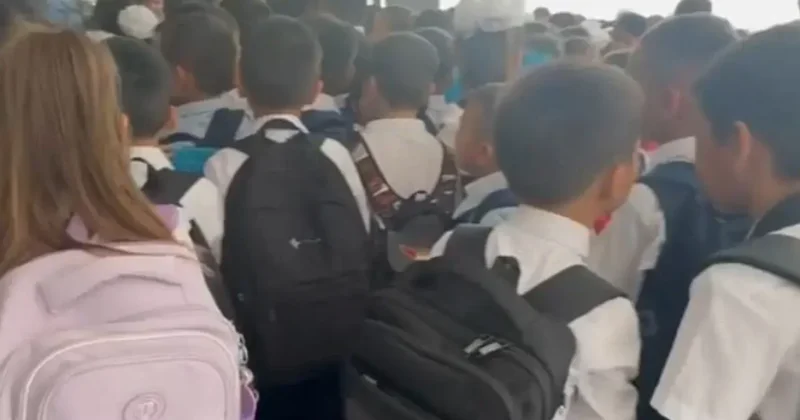 Давка произошла в школе в Актау (ВИДЕО)