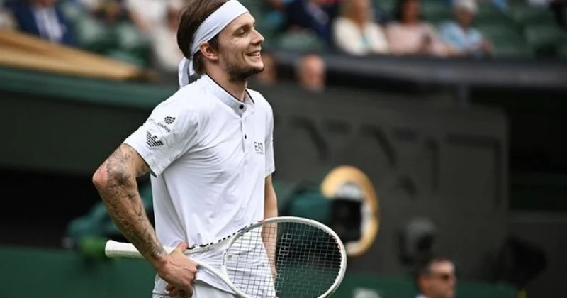 Александр Бублик Дубайда өтіп жатқан турнирді сәтті бастады