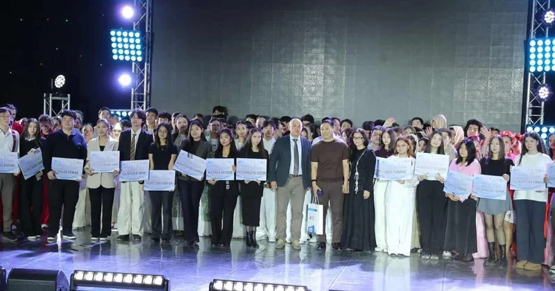 30 грантов к 30 летию ЕНУ от выпускника Ержана Тастамбекова