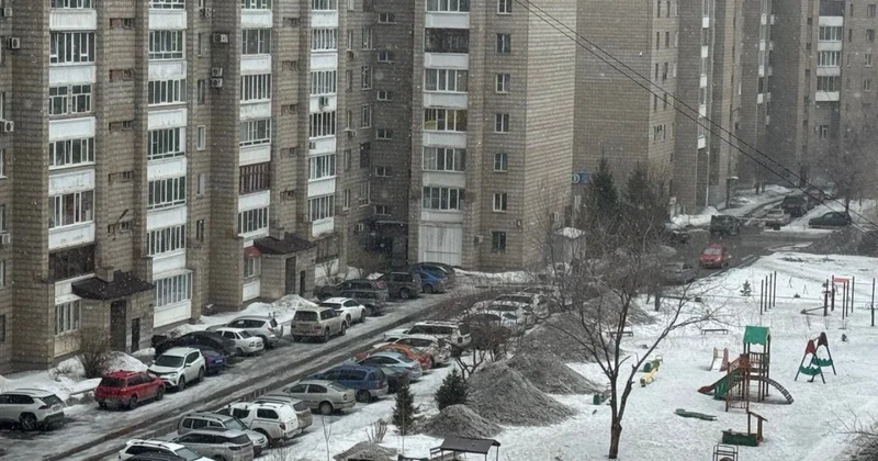 В Усть Каменогорске стреляли в полицейского: нападавшие скрылись с табельным оружием