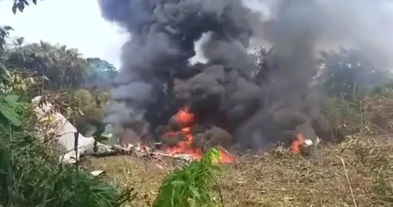 Колумбияда әскери ұшақ апатқа ұшырап, 60 тан астам адам қаза тапты